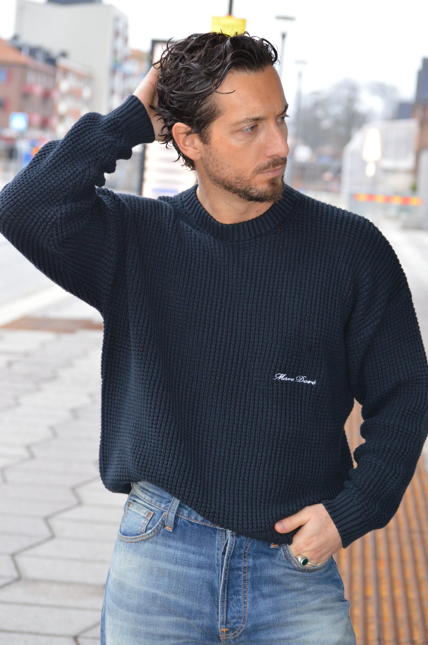 SIGNATURE UNISEX KNITWEAR